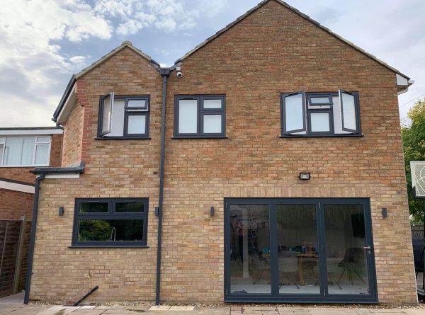 WhatsApp Image 2025-10-25 at 18.06.25_637573af